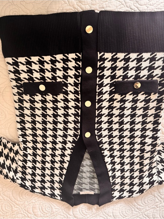 LOFT Sweaters - LOFT Black and White Houndstooth Knit Cardigan size small